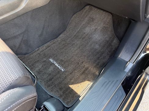Used 2022 Subaru Outback Premium AWD/4WD image 22