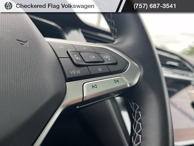 Used 2022 Volkswagen Tiguan SE w/ Panoramic Sunroof Package AWD/4WD image 40