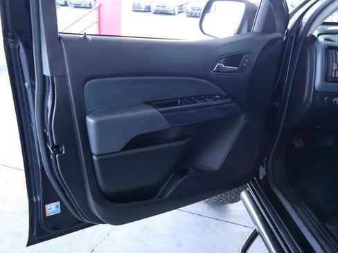 Used 2015 Chevrolet Colorado Z71 image 12