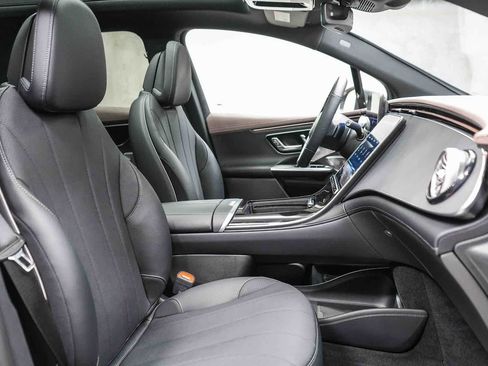 Used 2025 Mercedes-Benz EQE 350+ SUV image 16