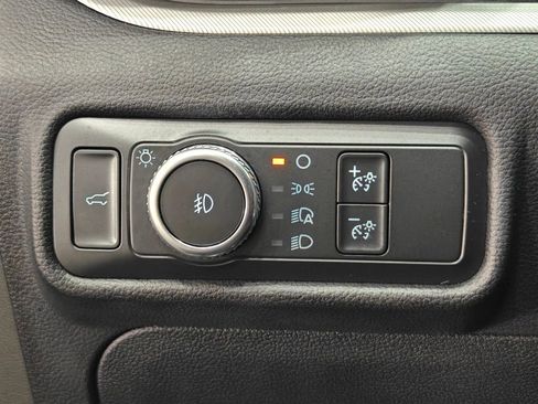 Used 2021 Ford Explorer XLT w/ Equipment Group 202A image 45