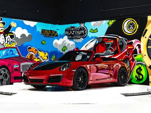 Used 2018 Porsche 911 Carrera image 8