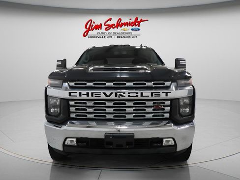 Used 2022 Chevrolet Silverado 2500 LT w/ Convenience Package image 3