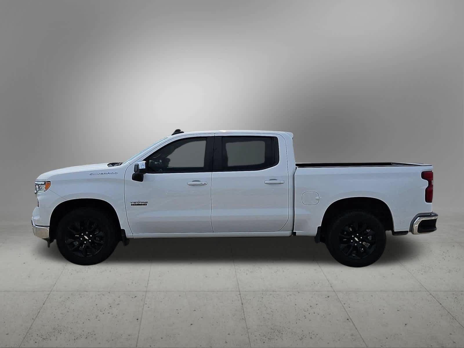 Used 2022 Chevrolet Silverado 1500 LT w/ Protection Package RWD image 3