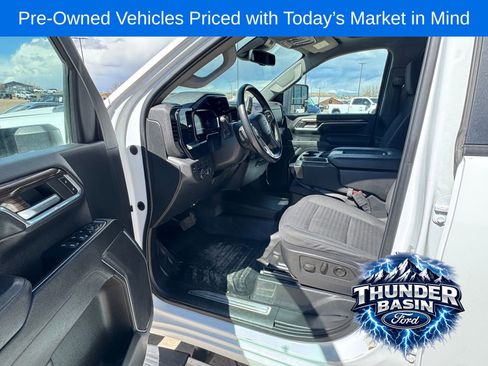 Used 2024 Chevrolet Silverado 2500 LT w/ Convenience Package AWD/4WD image 10