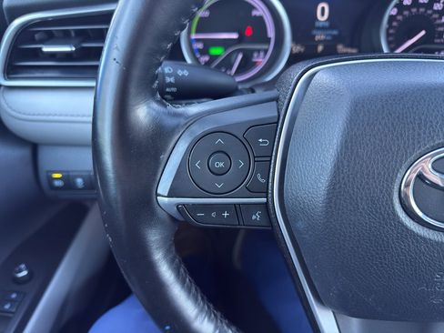 Used 2021 Toyota Camry XLE image 20