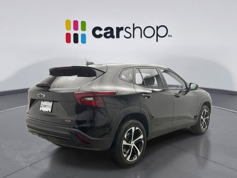 Used 2025 Chevrolet Trax RS w/ Driver Confidence Package image 5