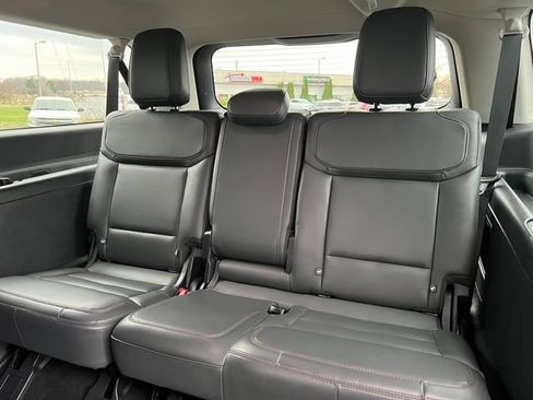 Certified 2025 Ford Expedition Max Active AWD/4WD image 7