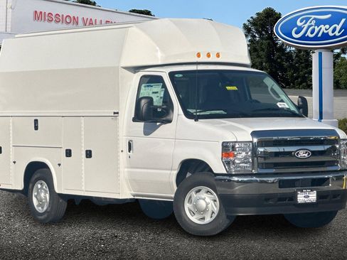 New 2026 Ford E-350 and Econoline 350 Super Duty w/ Power Equipment Group image 2
