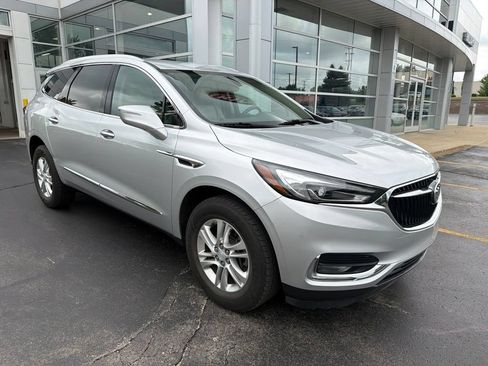 Used 2018 Buick Enclave Essence AWD/4WD image 1