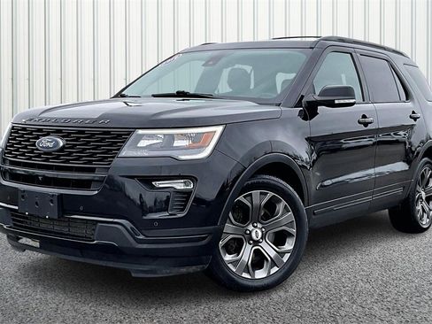 Used 2018 Ford Explorer Sport image 3