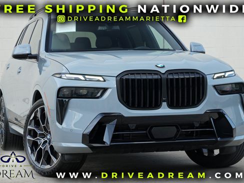 Used 2023 BMW X7 xDrive40i w/ M Sport Package AWD/4WD image 2