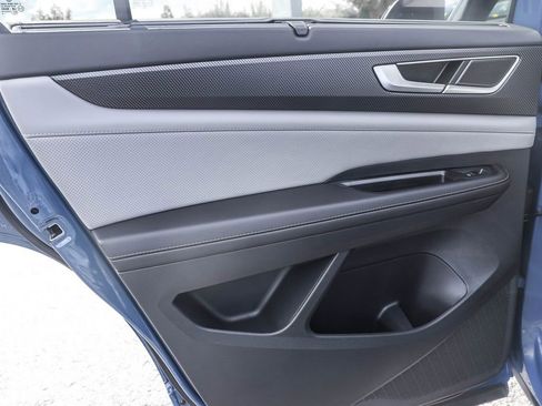 New 2026 Volkswagen Atlas Cross Sport SEL R-Line image 31