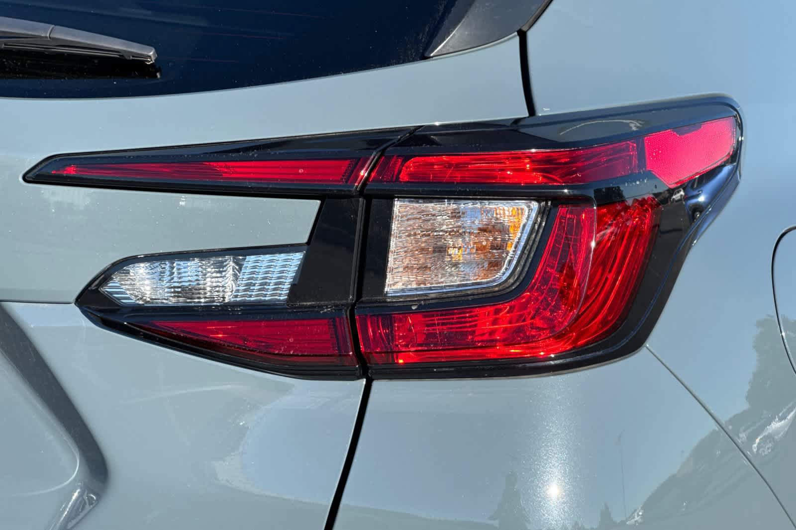 Used 2025 Subaru Crosstrek 2.5i Premium AWD/4WD image 30