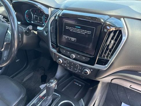 Used 2019 Chevrolet Traverse Premier w/ Redline Edition FWD image 17