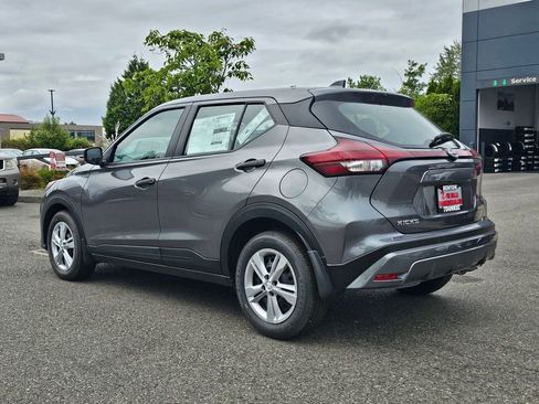 New 2025 Nissan Kicks Play S image 4