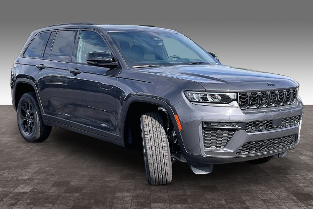New 2026 Jeep Grand Cherokee 4WD image 2