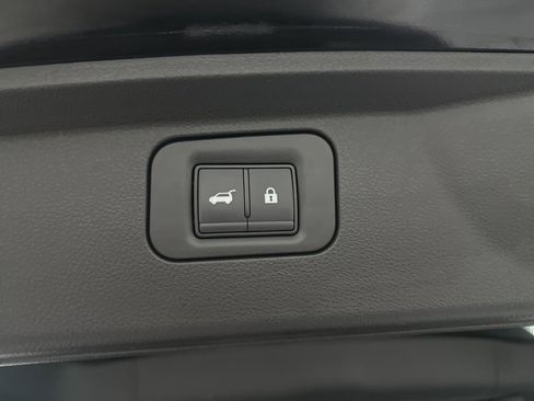 Certified 2025 INFINITI QX80 Sensory image 43