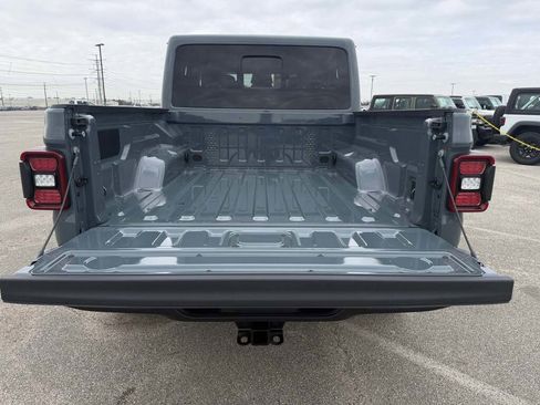 New 2026 Jeep Gladiator Mojave image 24