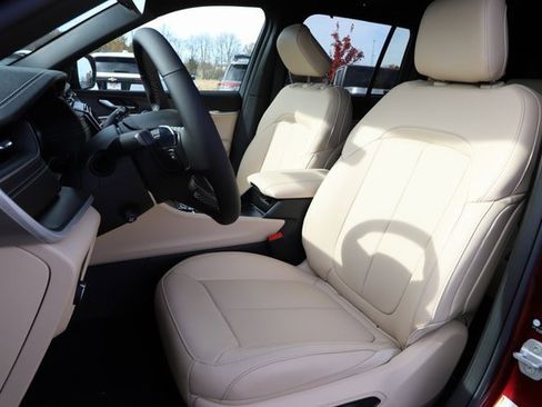 New 2025 Jeep Grand Cherokee Limited image 11