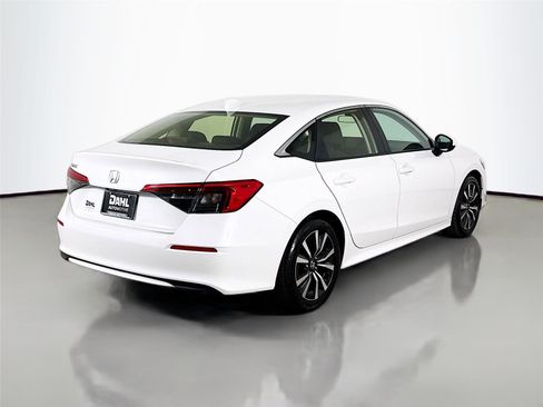 Used 2022 Honda Civic EX image 13