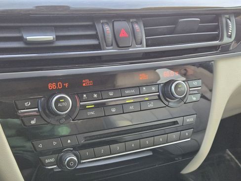 Used 2016 BMW X5 xDrive35d image 19