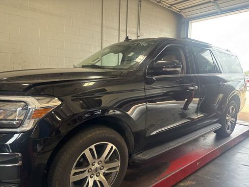 Used 2024 Ford Expedition Max Limited image 3