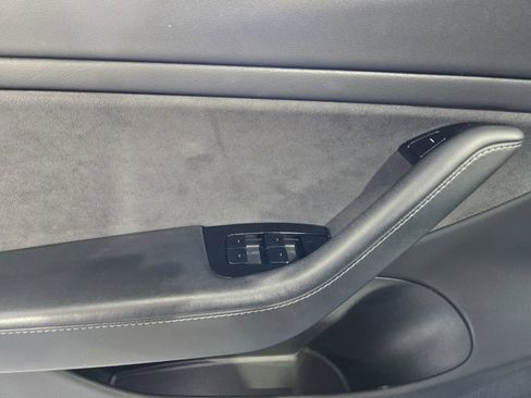 Used 2018 Tesla Model 3 Mid Range RWD image 13