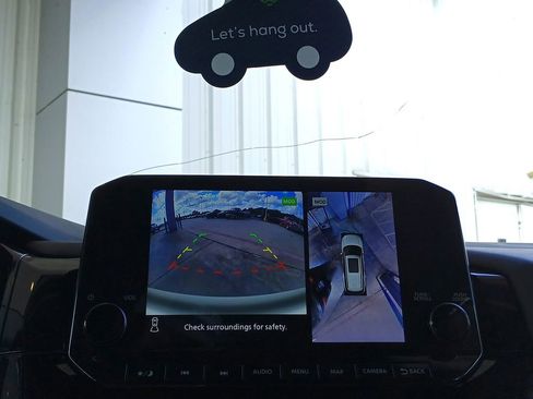 Used 2023 Nissan Pathfinder SL w/ Lighting Package (N92) image 15