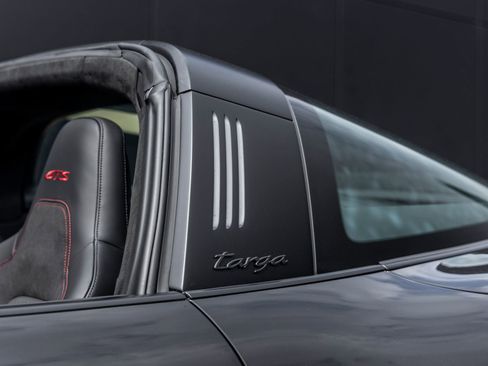 Certified 2026 Porsche 911 Targa 4 GTS image 18