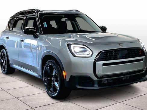Used 2025 MINI Cooper Countryman S image 2