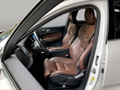 Used 2020 Volvo XC60 T5 Inscription w/ Protection Package Premier FWD image 7