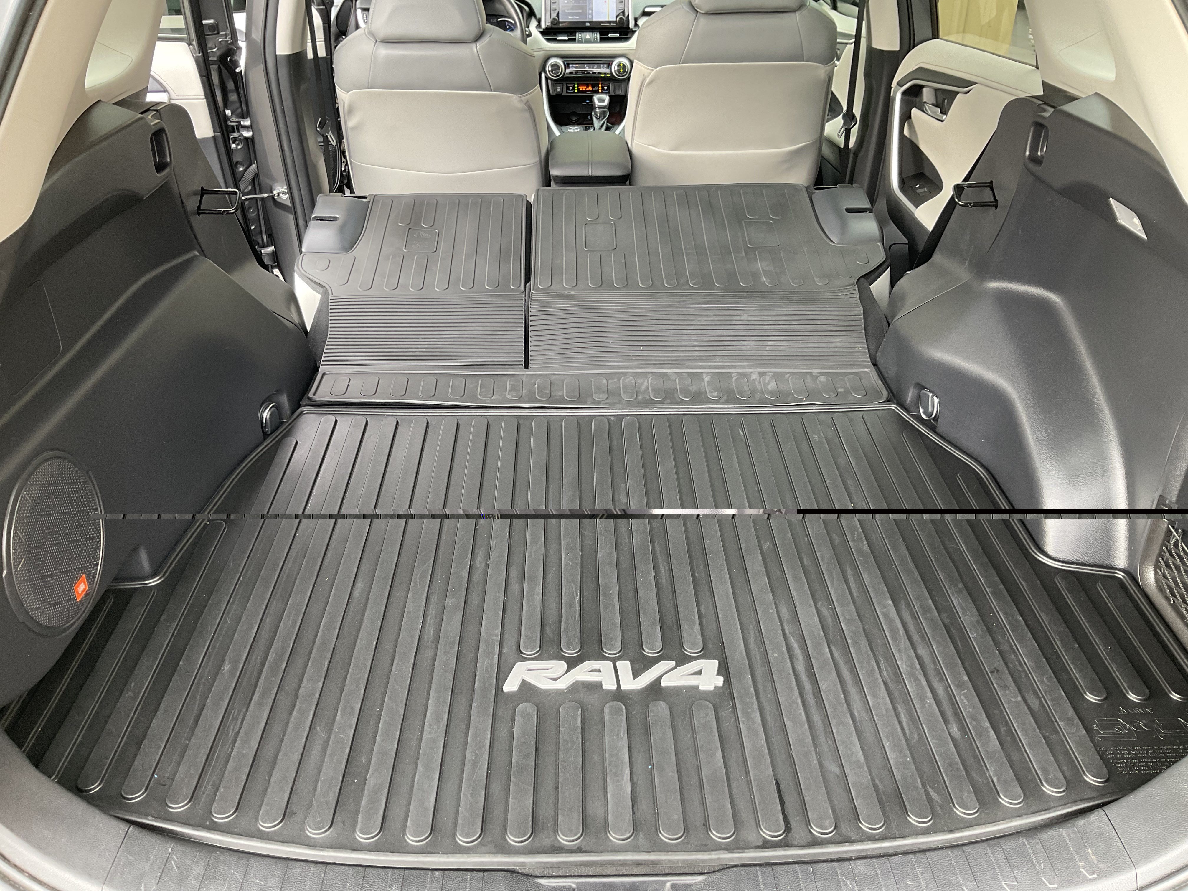 Used 2021 Toyota RAV4 Limited AWD/4WD image 44