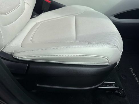 Used 2023 Hyundai Tucson SEL w/ Convenience Package FWD image 18