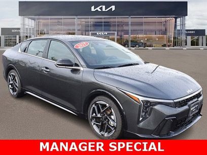 New 2025 Kia K4 GT-Line w/ GT-Line Premium Package