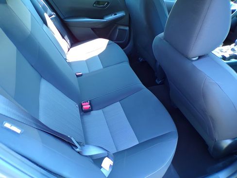 Used 2025 Nissan Sentra SV FWD image 7