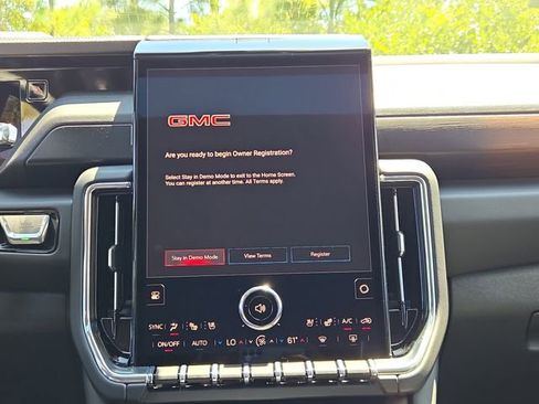 New 2026 GMC Yukon Denali w/ Sun & Power Step Package image 28