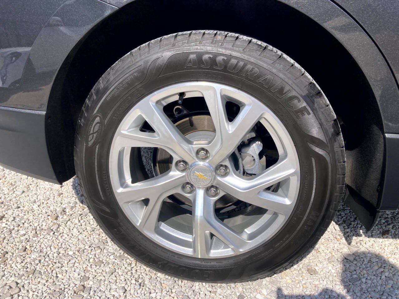 Used 2018 Chevrolet Equinox Premier w/ LPO, Cargo Package FWD image 15