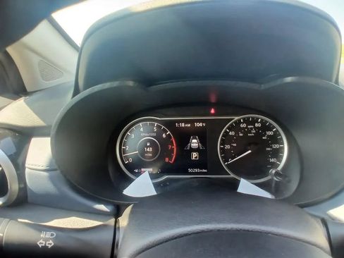 Used 2024 Nissan Versa SV w/ Trunk Package FWD image 25