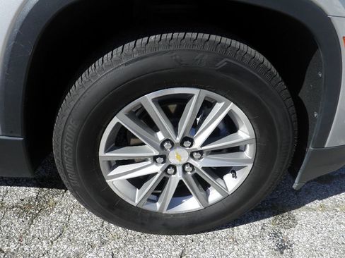 Used 2022 Chevrolet Traverse LT w/ LPO, Cargo Package image 10