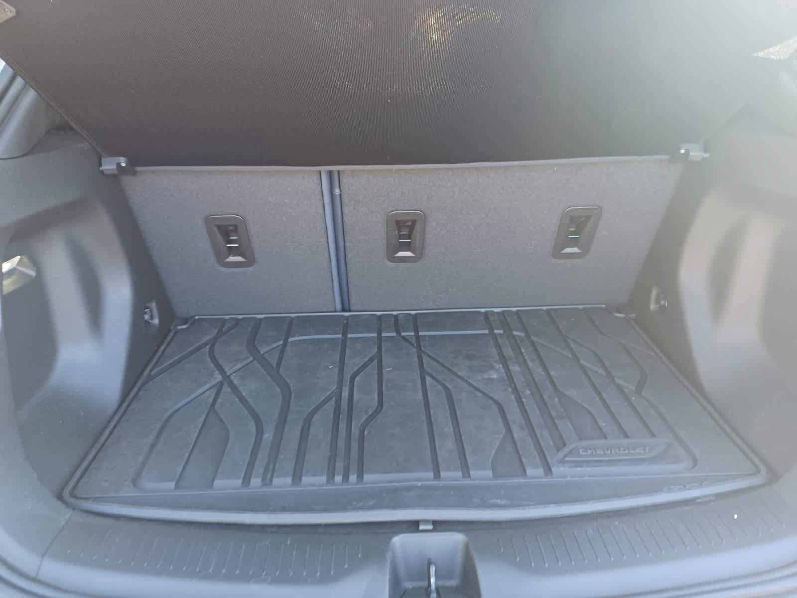 Used 2023 Chevrolet Bolt EUV Premier w/ Sun & Sound Package FWD image 18