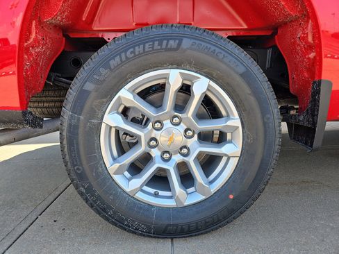 New 2026 Chevrolet Silverado 1500 LT w/ LPO, Liner Protection Package AWD/4WD image 5
