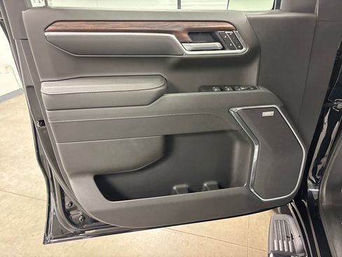 New 2026 GMC Sierra 1500 SLT image 21