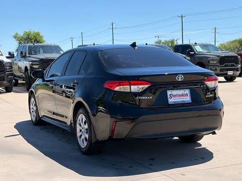Used 2023 Toyota Corolla LE image 7