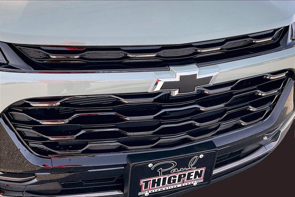 New 2026 Chevrolet Trax ACTIV w/ Sunroof Package FWD image 16