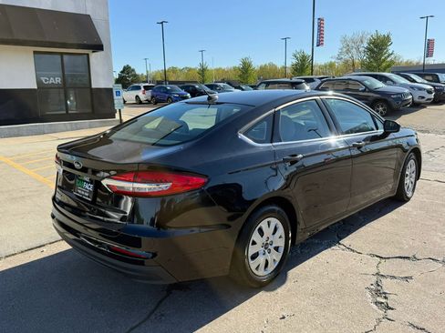 Used 2019 Ford Fusion S FWD image 14