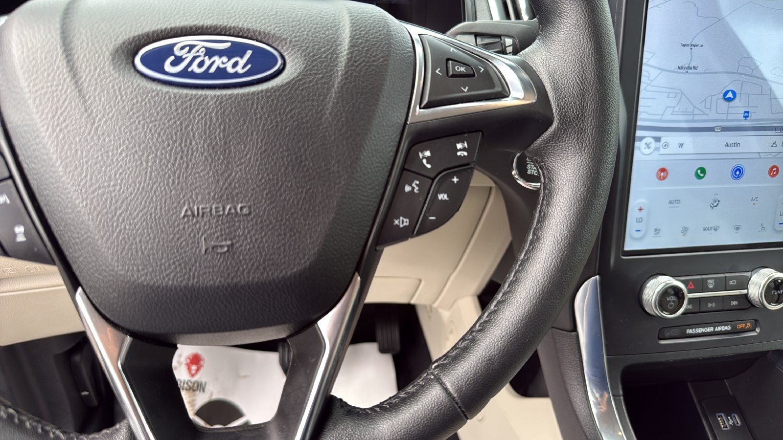 Used 2022 Ford Edge Titanium AWD/4WD image 15
