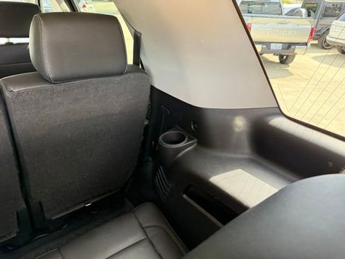 Used 2019 Chevrolet Tahoe LT RWD image 76