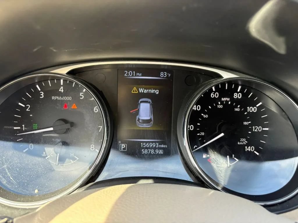 Used 2014 Nissan Rogue SL AWD/4WD image 16