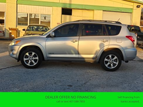 Used 2009 Toyota RAV4 Limited image 2